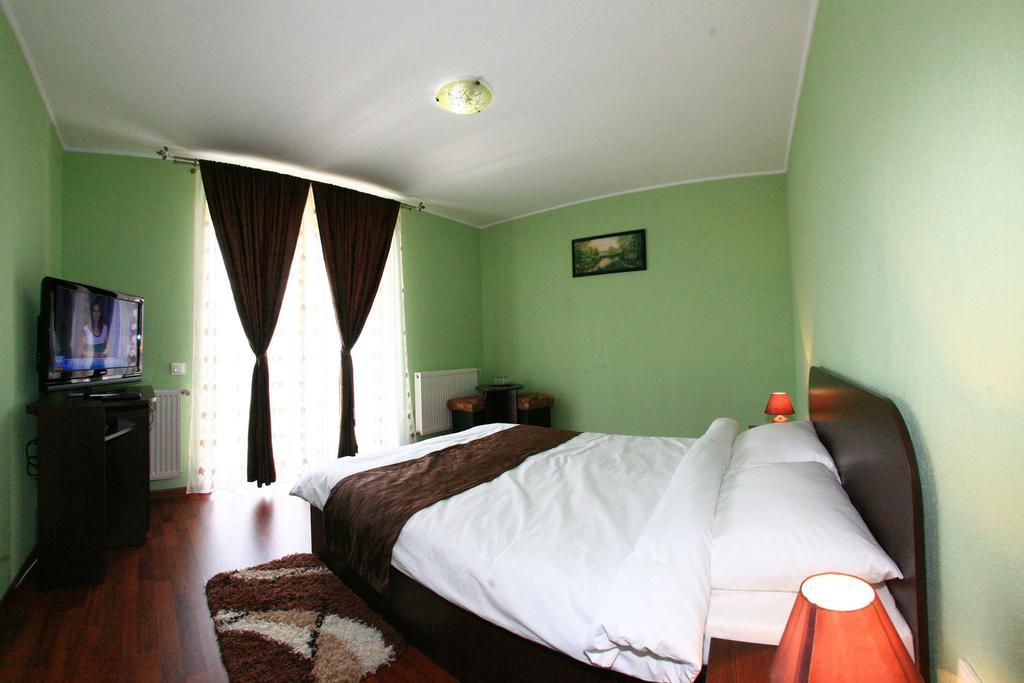Heaven Hotel Sălişte Szoba fotó