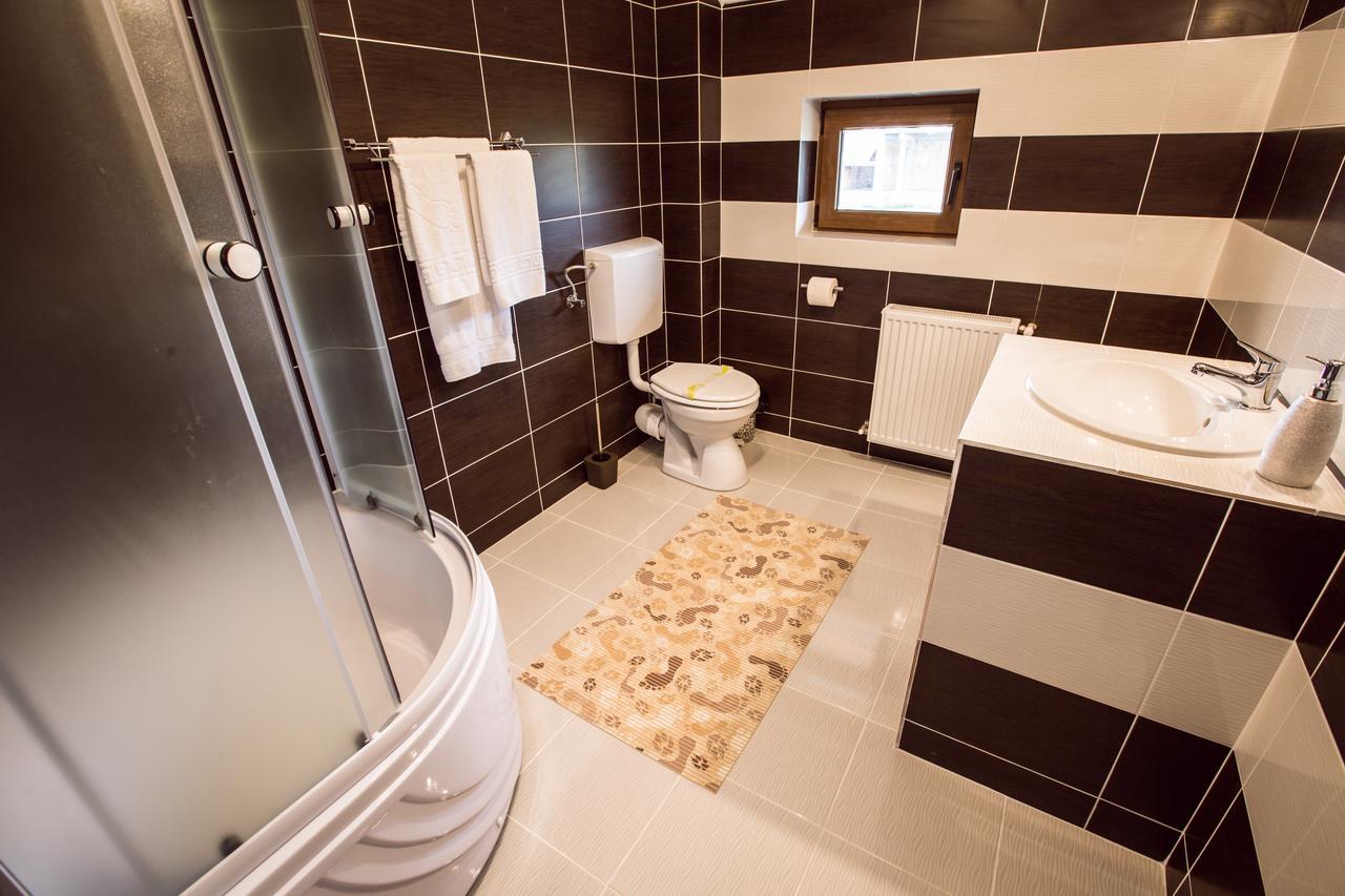 Heaven Hotel Sălişte Kültér fotó