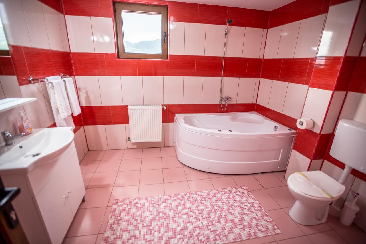 Heaven Hotel Sălişte Kültér fotó